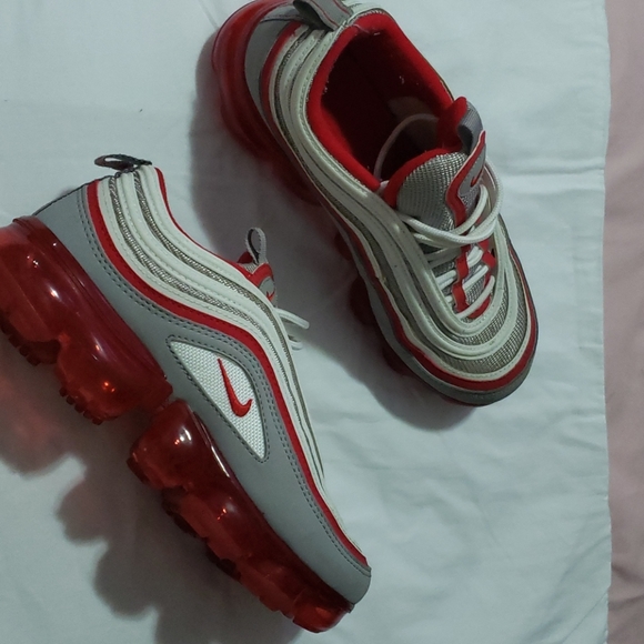 shoes - Picture 4 of 4